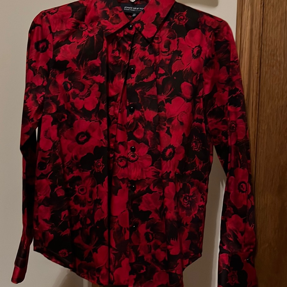 Red/black floral cotton shirt NWT